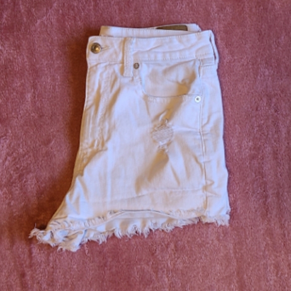 American Eagle Mom Shorts - Picture 2 of 4